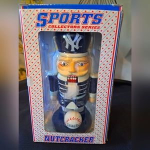 Sports Collectors Series MLB NY Yankees Nutcracker